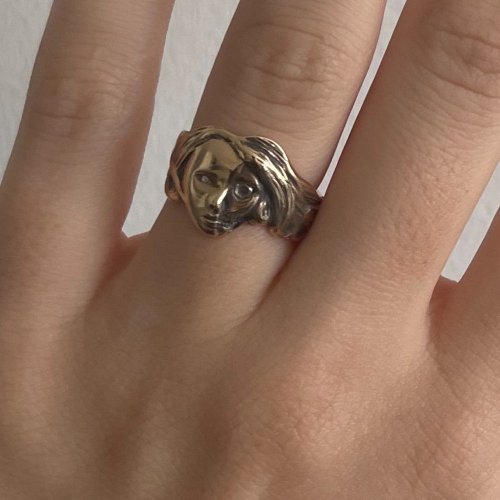 Catbird Bittersweets NY Love Comes In At The Eye Skull Ring